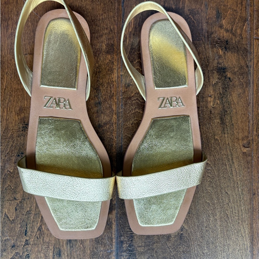 Zara Gold Sandals with Minimalist Design